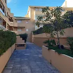 A Sainte-maxime, 30 M² Apartment *
