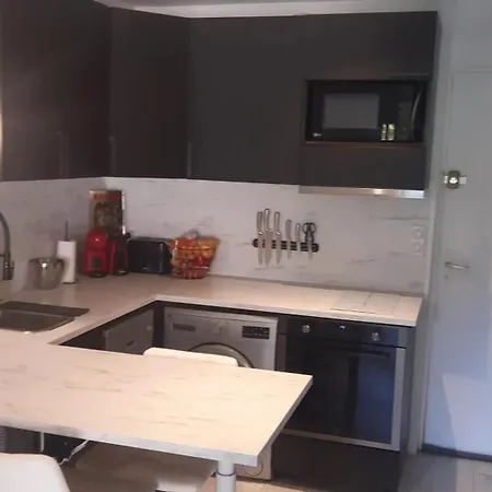 Charmant studio à Sainte-Maxime, 30 m² * Sainte-Maxime