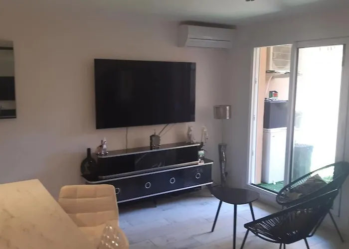 Charmant Studio A Sainte-Maxime, 30 M²